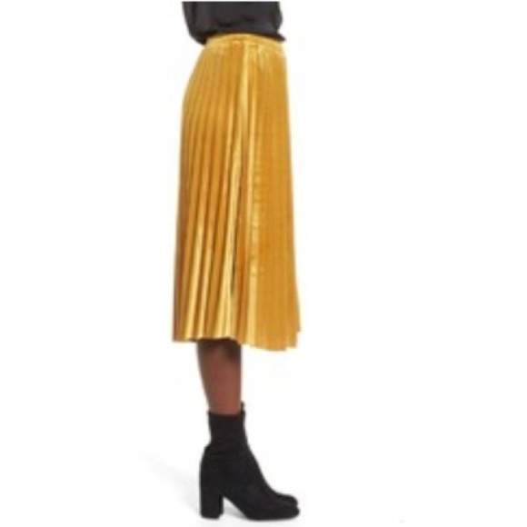 Chelsea28 velvet A line midi skirt - Picture 3 of 10